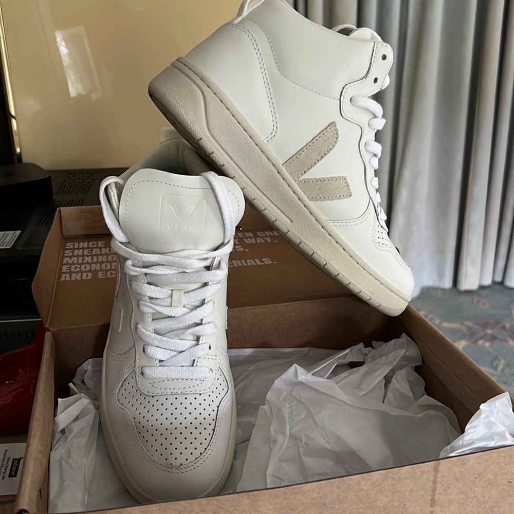 VEJA sneakers